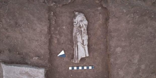 Статую знайшли біля храму Зевса. Фото: Anadolu Agency.