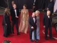Королівське сімейство на найгучнішій кінопрем'єрі року: Принц Чарльз з Каміллою та Вільям з Кейт Міддлтон разом подивилися 