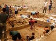 Хіти тижня. Виглядає так, наче створений сучасним ювеліром: Археологи знайшли в Ізраїлі золотий перстень, якому 1400 років (фото)