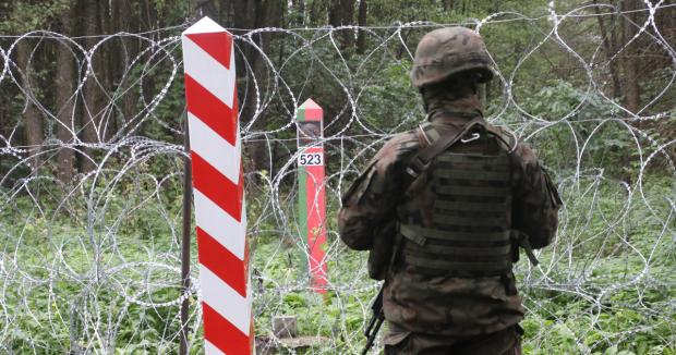 Польща збудує 5 метровий паркан на кордоні з Білоруссю