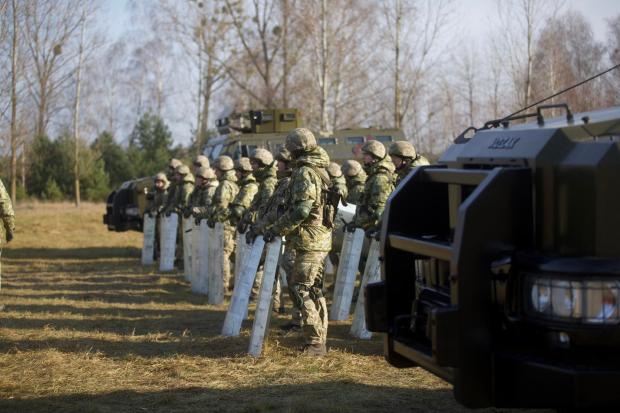 Військовослужбовці підрозділів, які додатково розгорнуті на кордоні з Білоруссю. Листопад 2021. Фото: МВС