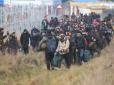 Люди на білоруському кордоні насправді не зовсім біженці: Що залишить від рейтингу Зеленського міграційна криза