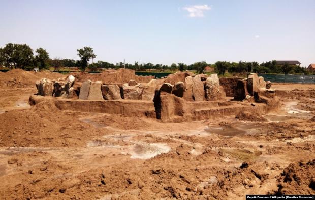 Загальний вигляд наприкінці розкопок Новоолександрівського кургану в червні 2021 року. Село Новоолександрівка Дніпровського району Дніпропетровської області