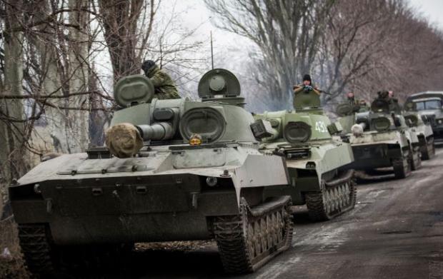 Росія провела танкові навчання зі стрільбами біля кордонів України та в Криму