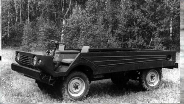 Другий “москвичівській” транспортер став спрощеним варіантом позашляховика – заважким і завеликим