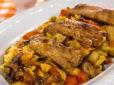 Ця страва перетворює на свято будь-який день: Рецепт свинячих реберець з грибами та квашеною капустою