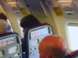 Летів п'яним і палив у літаку: Українка на рейсі з Єгипту до Харкова жорстко провчила пасажира
