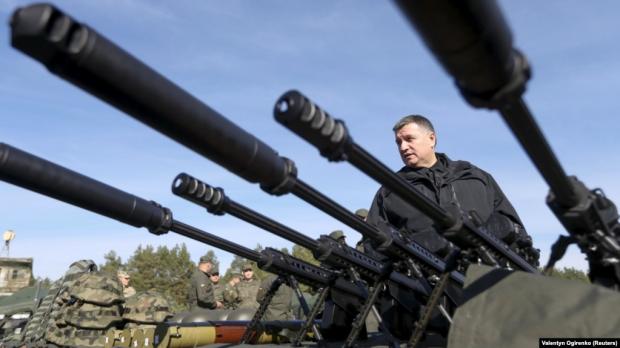 За словами Авакова, Росія зосередила біля кордонів України 54 батальйонно-тактичні групи