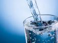 ТОП-5 причин спробувати: Що буде з організмом, якщо замінити всі напої на воду