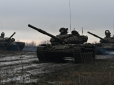 Аналітики не підтверджують відведення військ РФ - техніка рухається до українського кордону
