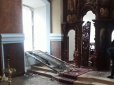 Нічого святого для них немає: Окупанти обстріляли Успенський собор у Харкові, коли там були люди (фото)