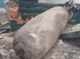 Злочин проти людяності: Окупанти б'ють бункерними бомбами по житлових кварталах Чернігова (фото)