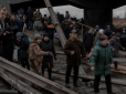 Росіяни б’ють по мосту, через який мирні люди тікають з Ірпеня: загинула сім’я