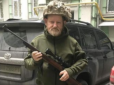 Весь світ за нас! 61-річний щотландець приїхав до України, щоб приєднатися до боротьби з росіянами (відео)