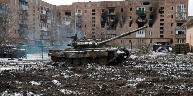 Окупанти розбомбили Волноваху Донецької області. Фото:Alexander Ermochenko/Reuters.