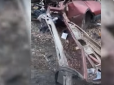 Горіти їм в пеклі: Російський танк розчавив авто з дитиною у Запорізькій області - всі загинули (відео)