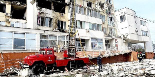 23 квітня окупанти завдали ракетні удари по Одесі. Фото: ДСНС.