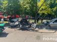 Водій BMW у Запоріжжі влетів у припарковані авто, загинули та поранені пішоходи (фото)
