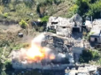 ЗСУ чекали, поки загарбники зберуться разом: У мережі показали відео потужного удару по окупантах