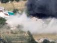 Українські військові підпалили техніку окупантів за допомогою... склянки (відео)