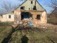 У Запорізькій області внаслідок попадання ракети стіна житлового будинку впала на двох дітей