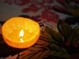 Може горіти кілька днів: Ароматна свічка з мандарина - копійчаний хенд-мейд, котрий стане прикрасою святкового столу і повсякденною розрадою в холодні та темні вечори