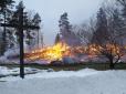 Поліція підозрює підпал: У Фінляндії на Різдво згоріла велика старовинна церква