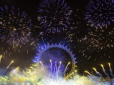 От де справжні брати! У Лондоні в новорічну ніч запустили синьо-жовтий феєрверк під пісню Stefania на знак підтримки України (відео)
