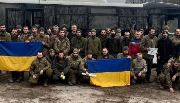 Українські воїни, звільнені з полону 31 грудня