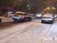 Увага на дорогах! Київ сьогодні засипле снігом. Влада звернулася до водіїв