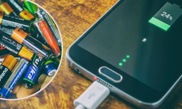 Як зарядити телефон від пальчикової батарейки?