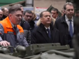 Медведєв позаздрив успіхам Зеленського в ЄС і закликав РФ розчохлити виробництво своїх танків