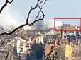 Раділи передчасно та недовго: ЗСУ звели нанівець старання росіян, які вирішили підняти свій прапор над Бахмутом (відео)