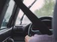 В Україні почали штрафувати водіїв за непристебнутих пасажирів: Наскільки це законно