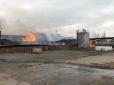 Стовп диму видніється за кілометри: У Ростовській області знову пожежа