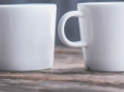 Завдяки цьому трюку чашки будуть як нові: Видаліть плями від чаю та кави за лічені хвилини