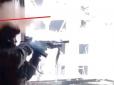 Справжнє диво: Український боєць опинився на волосинці від загибелі, але залишився неушкодженим (відео)