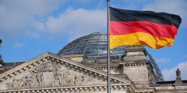 Прапор Німеччини (Фото:tvjoern / pixabay)