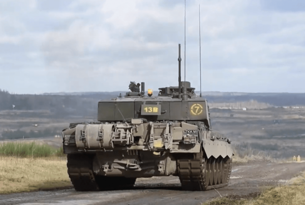 Україна отримала танки Challenger 2 / скріншот