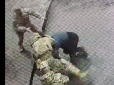 Ногою в обличчя: У Черкасах троє працівників ТЦК побили цивільного, якому вручали повістку (відео 18+)