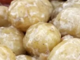 Допоможуть сіль та вода: Прості способи швидко почистити молоду картоплю