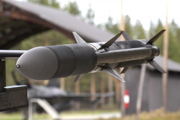 Україна отримає ракети AIM-120: збиватимуть літаки окупантів