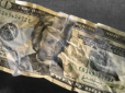 Обмін доларів: З'явився повний перелік дефектів, з якими гроші точно не прийматимуть
