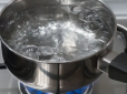 Українцям відключать гарячу воду: Чому терміни подачі переносяться, а після 