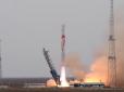 Китай випередив SpaceX Ілона Маска і успішно запустив першу у світі ракету на метані (відео)