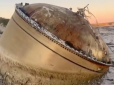 Поліція вважає небезпечним: В Австралії на пляжі знайшли таємничий купол (фото)
