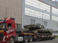 У Польщі показали танки Leopard, які приїхали з України на ремонт