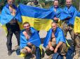 В Україну з полону повернулися ще 22 українських воїни - найстаршому 54 роки, наймолодшому  23 (фото)