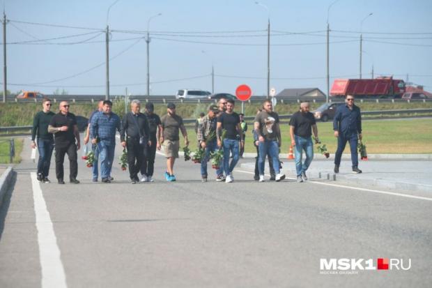 "Вагнерівці" - перед цвинтарем в Митіщах