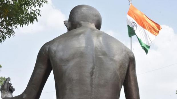 Пам'ятник Мохатму Ганді